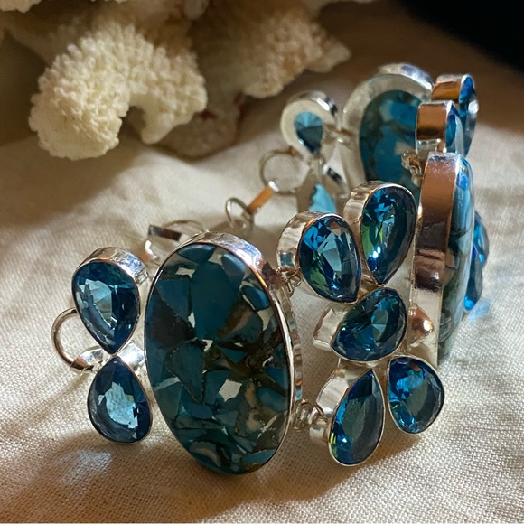 Gorgeous Copper Tibetan Turquoise + Blue Topaz cluster statement cuff bracelet - Picture 5 of 13